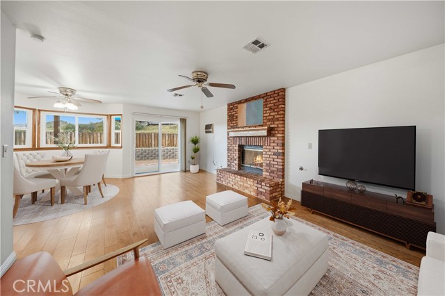 Detail Gallery Image 11 of 35 For 31237 Silverset, Acton,  CA 93510 - 4 Beds | 3 Baths