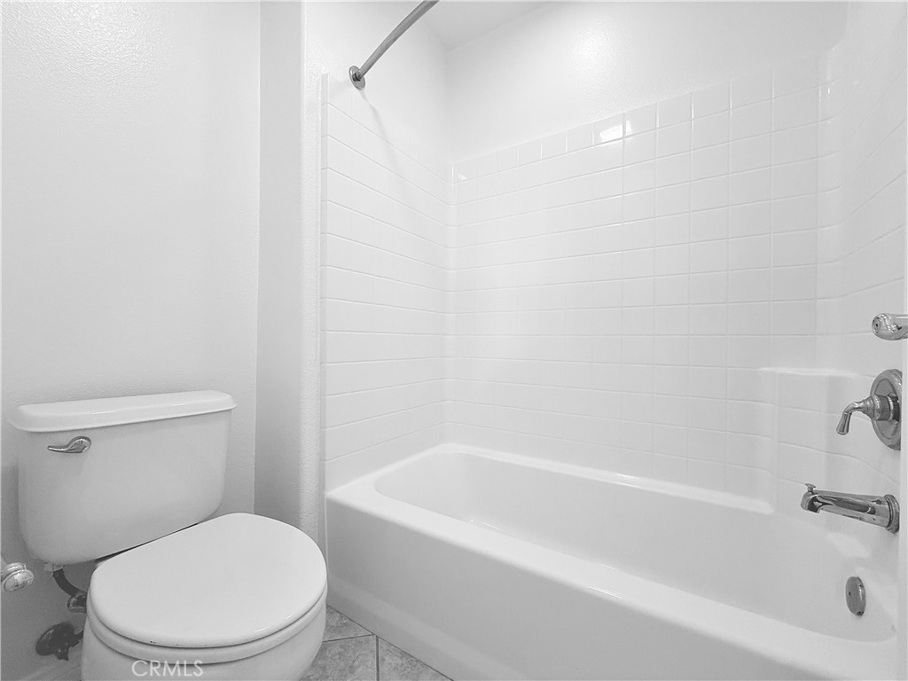 https://media.crmls.org/medias/6dac5fda-0ef8-49b1-a23b-75fb6173affb.jpg?preset=X-Large
