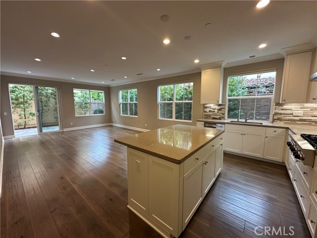 Detail Gallery Image 11 of 37 For 146 Stallion, Irvine,  CA 92602 - 3 Beds | 2/1 Baths