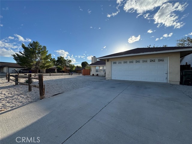 15012 Chuparosa, Victorville CA: https://media.crmls.org/medias/6daccab8-54b0-4e35-af82-980fa74d858e.jpg