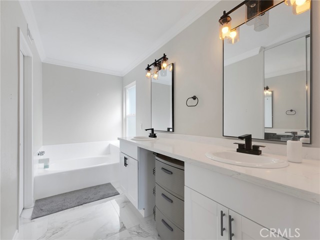 Detail Gallery Image 23 of 38 For 4895 Buttercreek, Moorpark,  CA 93021 - 4 Beds | 3 Baths