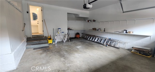 Detail Gallery Image 31 of 33 For 519 Amber Dr, Huntington Beach,  CA 92648 - 3 Beds | 2/1 Baths