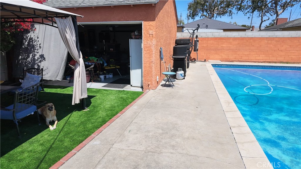 MLS #DW26121857 image #8