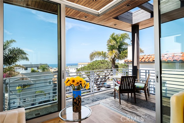 Living Room to the Deck