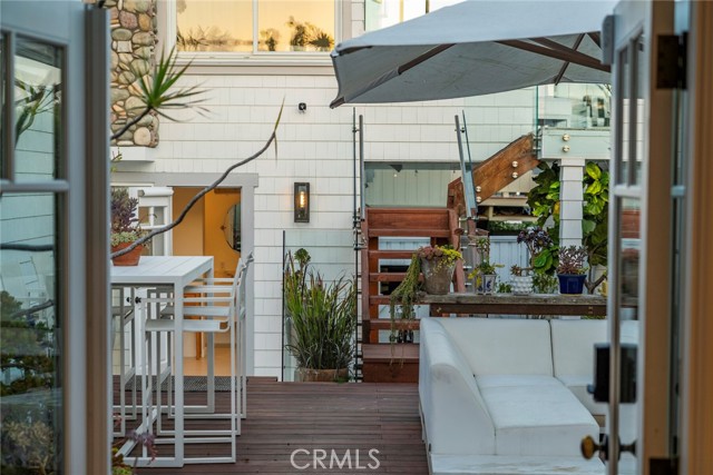Detail Gallery Image 14 of 56 For 461 Poplar St, Laguna Beach,  CA 92651 - 4 Beds | 4 Baths