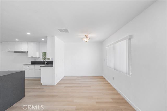 Detail Gallery Image 14 of 39 For 11401 Topanga Canyon #56,  Chatsworth,  CA 91311 - 2 Beds | 2 Baths