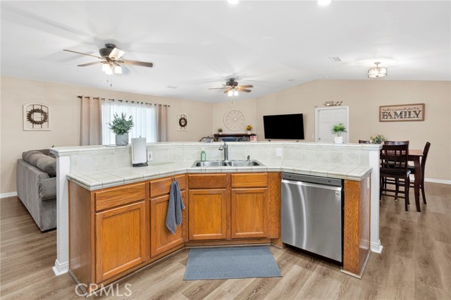 Detail Gallery Image 12 of 50 For 21237 South Rd, Apple Valley,  CA 92307 - 3 Beds | 2 Baths