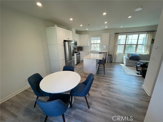 Detail Gallery Image 9 of 29 For 152 Elkhorn, Irvine,  CA 92618 - 2 Beds | 2/1 Baths