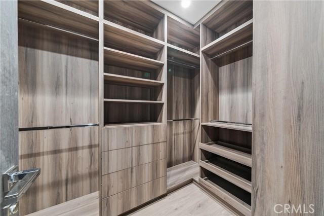 Detail Gallery Image 30 of 62 For 20431 Germain, Chatsworth,  CA 91311 - 5 Beds | 3/1 Baths