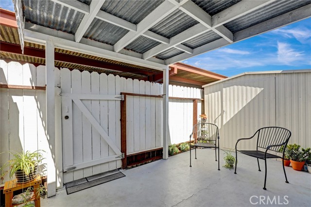 Detail Gallery Image 9 of 18 For 10210 Holburn, Huntington Beach,  CA 92646 - 1 Beds | 1 Baths
