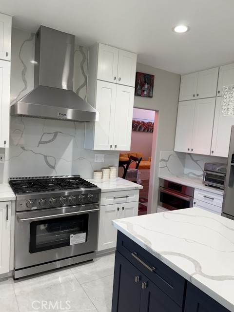 Detail Gallery Image 7 of 25 For 19718 May Way, Canyon Country,  CA 91351 - 4 Beds | 3 Baths