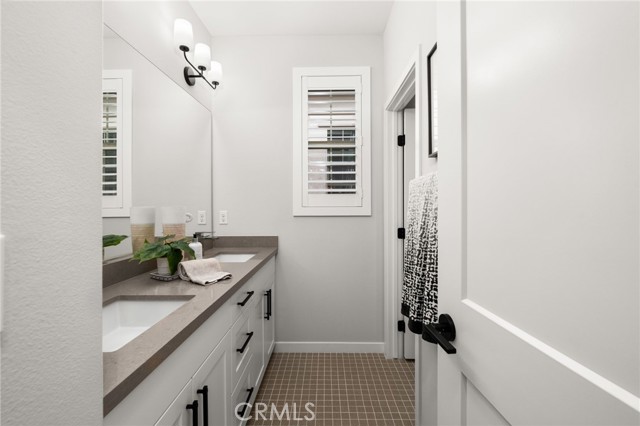 1419 N Indian Hill Boulevard, Claremont CA: https://media.crmls.org/medias/6db3b396-65fe-4e96-84f6-764844a666d4.jpg