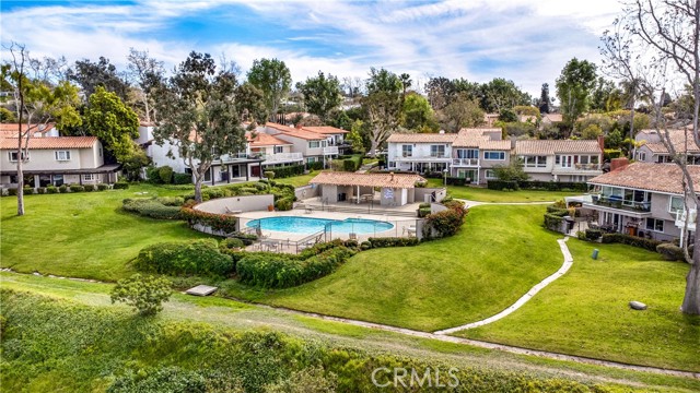 Detail Gallery Image 4 of 48 For 2952 Quedada, Newport Beach,  CA 92660 - 4 Beds | 3 Baths