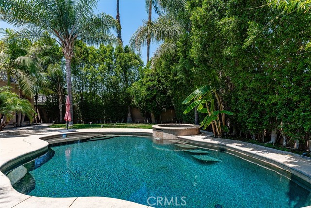 23115 Erwin Street, Woodland Hills CA: https://media.crmls.org/medias/6db3d293-007d-4a85-af41-bfdbbea4f7b1.jpg