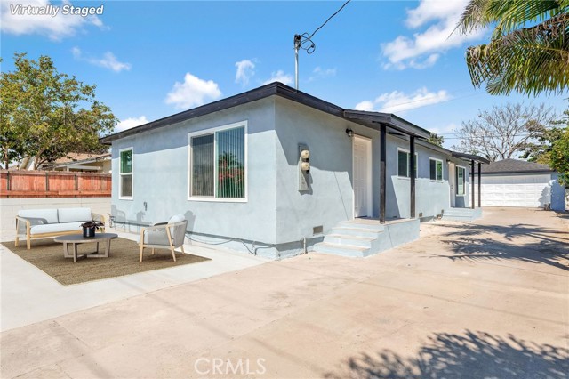 Detail Gallery Image 2 of 21 For 2417 W Stanford, Santa Ana,  CA 92704 - 2 Beds | 1 Baths