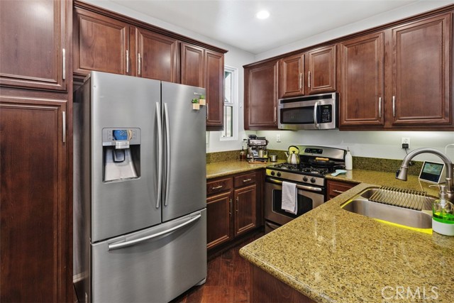 Detail Gallery Image 4 of 10 For 44891 Athel, Temecula,  CA 92592 - 2 Beds | 2 Baths