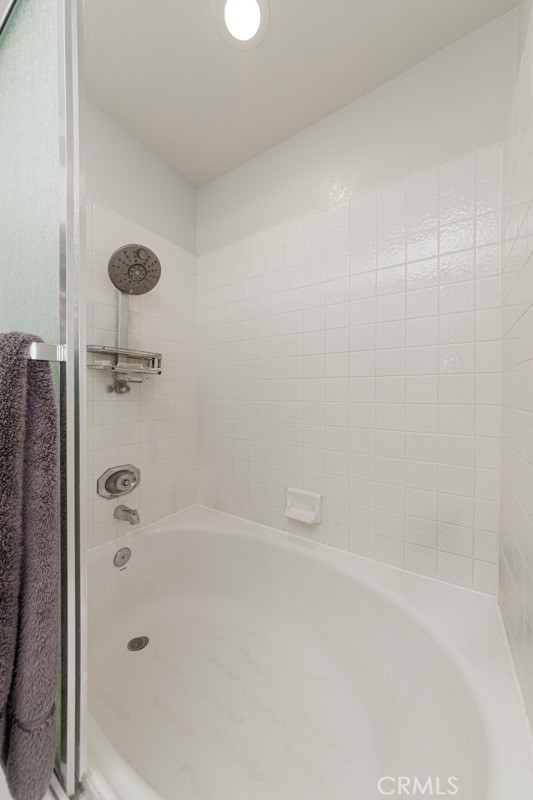 75 San Sebastian, Rancho Santa Margarita CA: https://media.crmls.org/medias/6db4784f-6ba9-4067-9ccc-83496638a41c.jpg