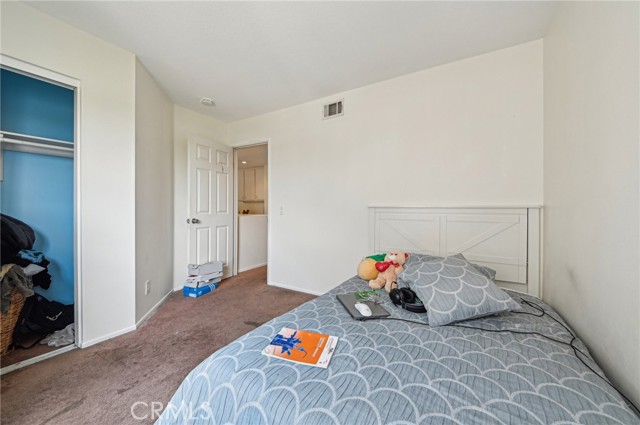 220 S Linhaven Circle, Anaheim CA: https://media.crmls.org/medias/6db478a9-4e7b-425c-8ba1-ccb8380aa304.jpg
