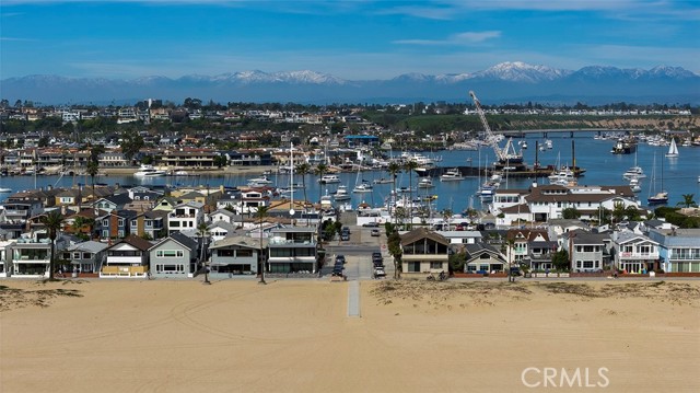 Detail Gallery Image 20 of 22 For 203 8th, Newport Beach,  CA 92661 - – Beds | – Baths