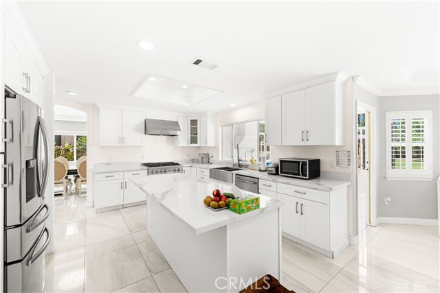 4935 Doreen Avenue, Temple City CA: https://media.crmls.org/medias/6db52e21-4410-47db-b145-c97e02790282.jpg