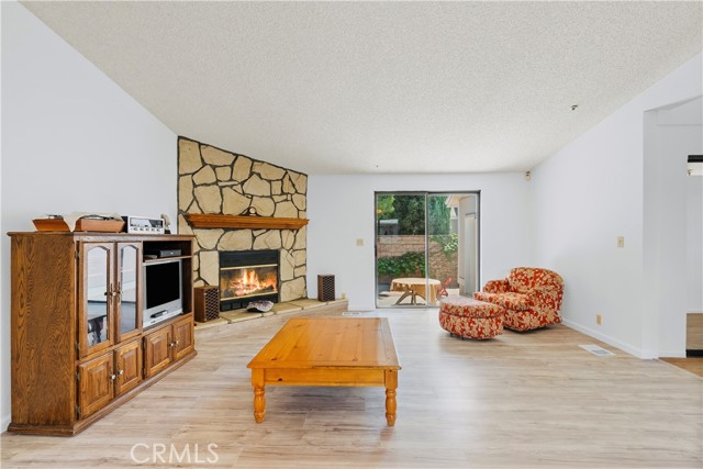13691 Gavina Avenue, Sylmar CA: https://media.crmls.org/medias/6db5b7bc-b193-4164-9def-fa47a17ece12.jpg