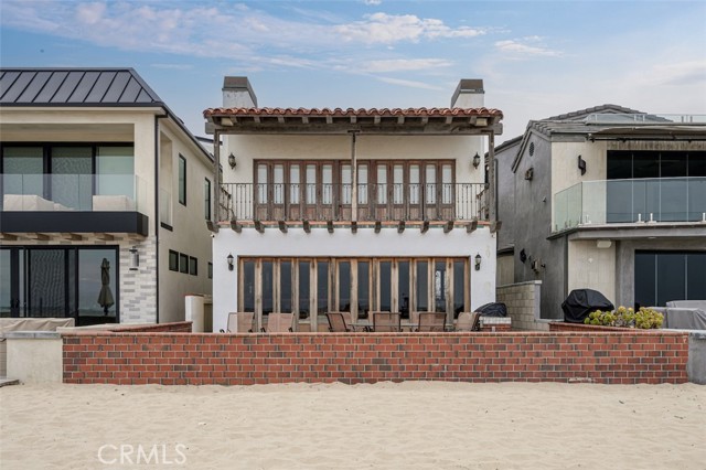 Detail Gallery Image 28 of 40 For 6804 W Oceanfront, Newport Beach,  CA 92663 - 4 Beds | 4/1 Baths
