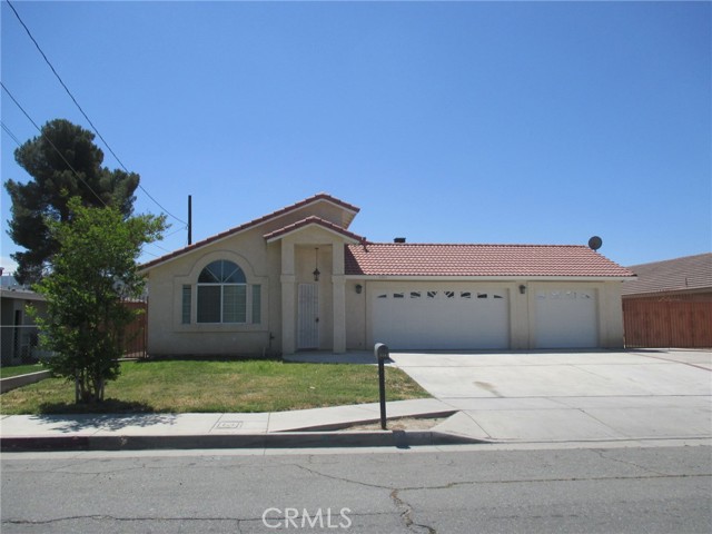 Detail Gallery Image 1 of 1 For 1541 E Whittier Ave, Hemet,  CA 92544 - 3 Beds | 2 Baths