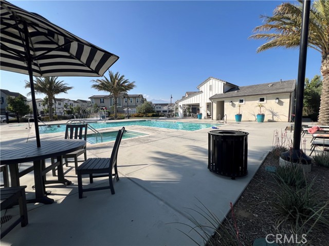 4292 S Heather Privado, Ontario CA: https://media.crmls.org/medias/6db8277d-a159-4afa-b544-9c0350f9f447.jpg