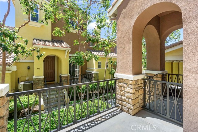 410 Timberwood, Irvine CA: https://media.crmls.org/medias/6db83d80-a3f6-4627-8f6c-93dcf793524a.jpg