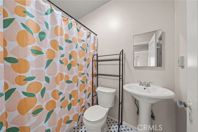 Detail Gallery Image 14 of 23 For 1142 Bennett, Long Beach,  CA 90804 - 2 Beds | 1 Baths