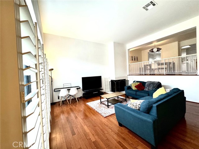 Detail Gallery Image 6 of 48 For 1814 S Marengo Ave #23,  Alhambra,  CA 91803 - 3 Beds | 2/1 Baths