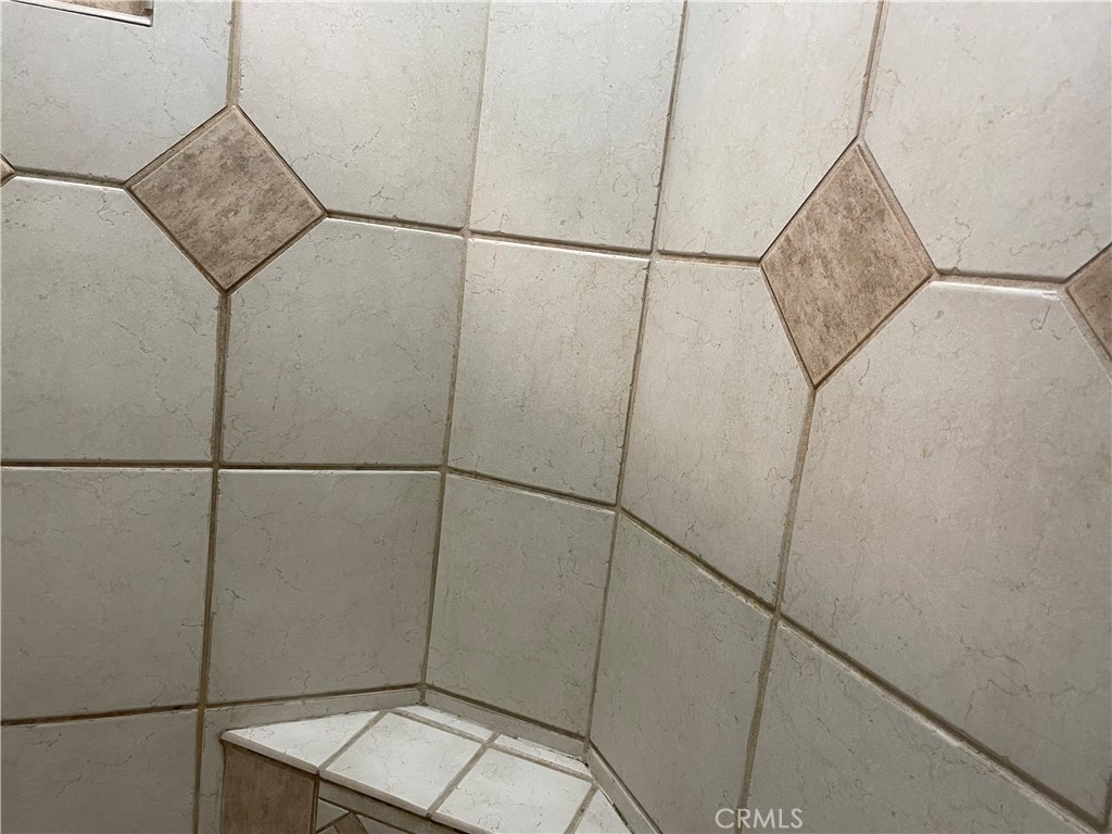 https://media.crmls.org/medias/6db8d865-d51b-48cb-a78b-ed4b4a408b12.jpg?preset=X-Large