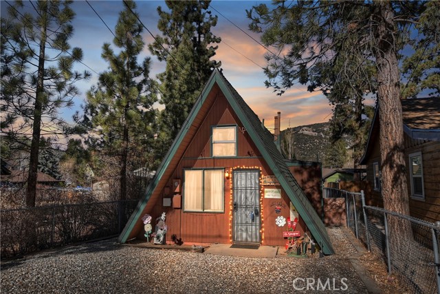 Detail Gallery Image 1 of 25 For 205 Angeles Bld, Big Bear City,  CA 92314 - 1 Beds | 1 Baths