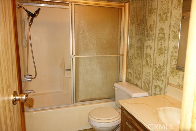 Detail Gallery Image 16 of 18 For 770 S Lyon, Hemet,  CA 92543 - 2 Beds | 2 Baths