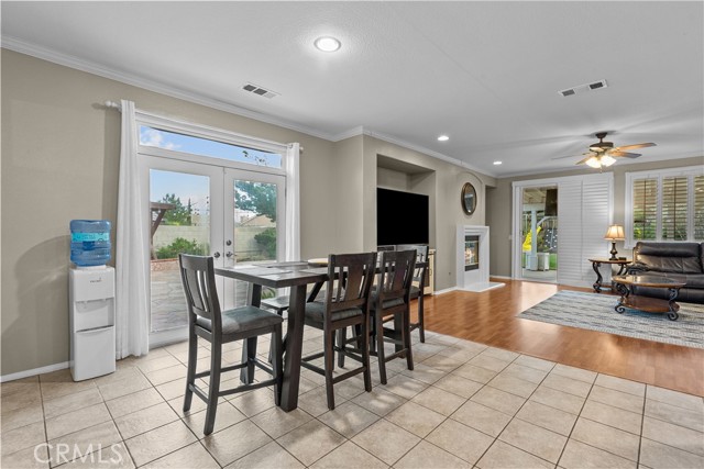 Detail Gallery Image 19 of 59 For 39926 Meadowcrest Way, Palmdale,  CA 93551 - 5 Beds | 3 Baths