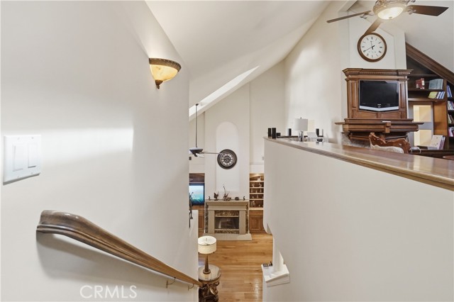 Detail Gallery Image 46 of 69 For 27139 Crystal Springs, Canyon Country,  CA 91387 - 4 Beds | 2/1 Baths