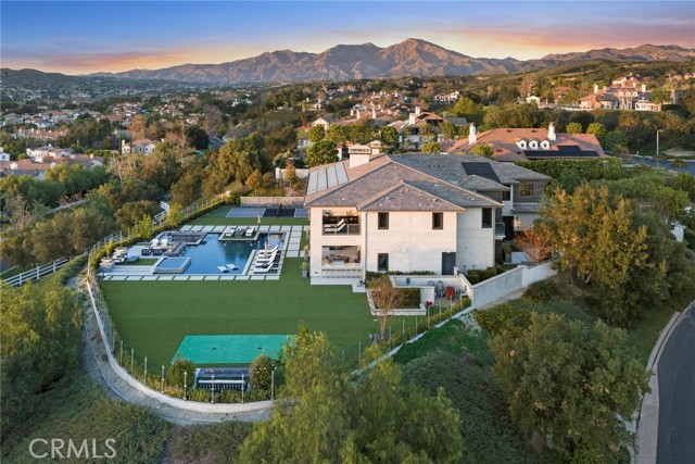 Image 9 of 75 For 11 Thurston Drive