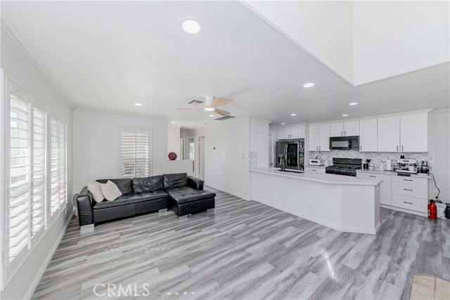 Detail Gallery Image 4 of 36 For 5010 Golondrina Way #64,  Oceanside,  CA 92057 - 3 Beds | 2 Baths