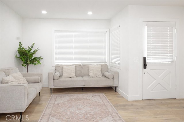 Detail Gallery Image 8 of 53 For 520 S. Paula Avenue, Fullerton,  CA 92833 - 3 Beds | 1 Baths