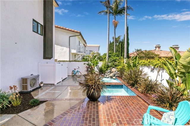 4651 Los Patos Avenue, Huntington Beach CA: https://media.crmls.org/medias/6dbb42cf-0e8f-4f72-b420-aefb8203dc45.jpg