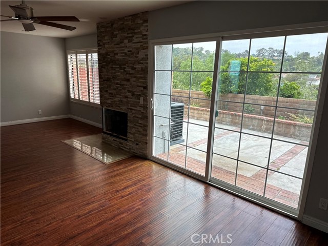 22142 Summit Hill Drive, Lake Forest CA: https://media.crmls.org/medias/6dbb49c6-fa76-4416-8261-b78643b84ad3.jpg