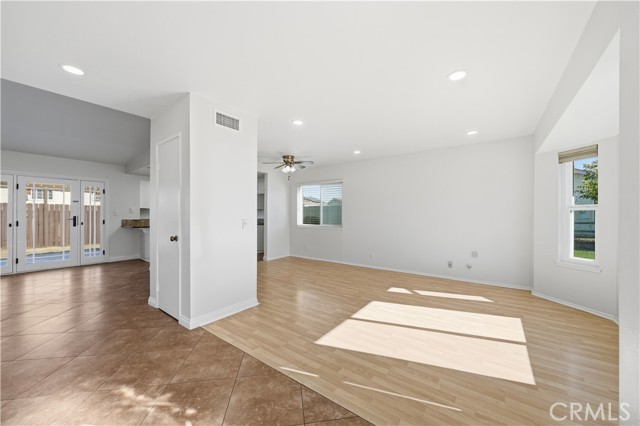 Detail Gallery Image 7 of 45 For 351 Pueblo Rd, Corona,  CA 92882 - 3 Beds | 2 Baths