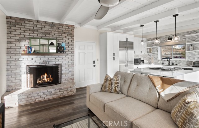 Detail Gallery Image 15 of 46 For 284 Chiquita, Laguna Beach,  CA 92651 - 4 Beds | 2/2 Baths