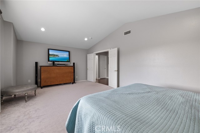 Detail Gallery Image 42 of 58 For 26426 Cardinal Dr, Canyon Country,  CA 91387 - 5 Beds | 4 Baths