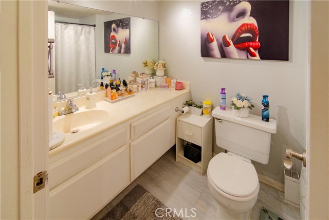 811 N Columbus Avenue, Glendale CA: https://media.crmls.org/medias/6dbbeef4-3df2-48c1-8f21-34c436395c4e.jpg
