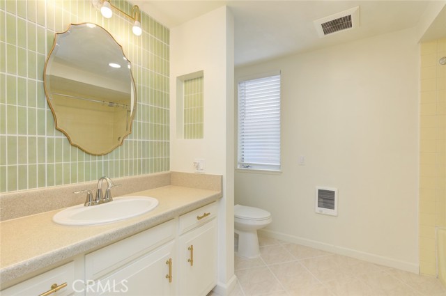 Detail Gallery Image 21 of 34 For 164 Avenida Majorca #Q, Laguna Woods,  CA 92637 - 2 Beds | 2 Baths