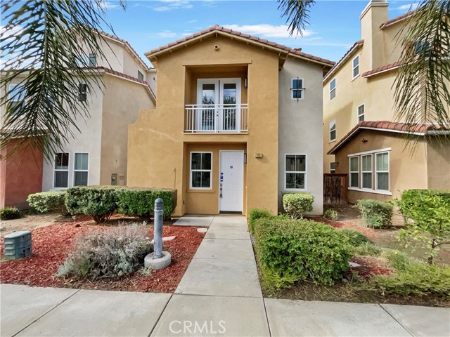 Detail Gallery Image 1 of 31 For 277 Bloomington Ave #132,  Rialto,  CA 92376 - 5 Beds | 3/1 Baths