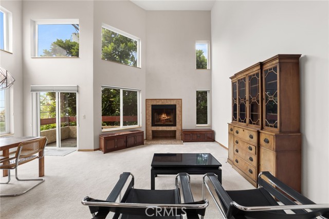 Detail Gallery Image 4 of 30 For 11831 Courtleigh Dr #203,  Los Angeles,  CA 90066 - 2 Beds | 2 Baths