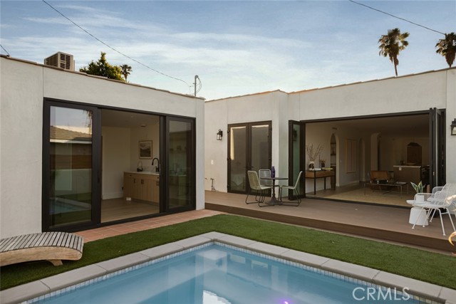 2334 Glover Place, Los Angeles CA: https://media.crmls.org/medias/6dc00a0e-8b22-4256-a658-5083b33a77c3.jpg