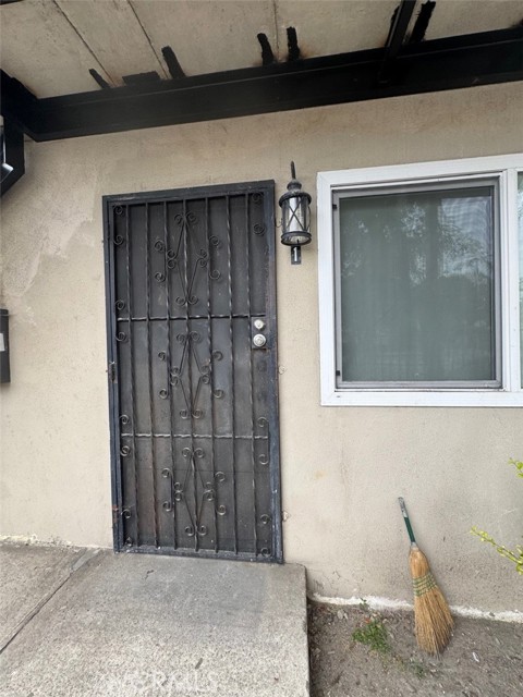 Detail Gallery Image 33 of 71 For 9205 S San Pedro St, Los Angeles,  CA 90003 - – Beds | – Baths